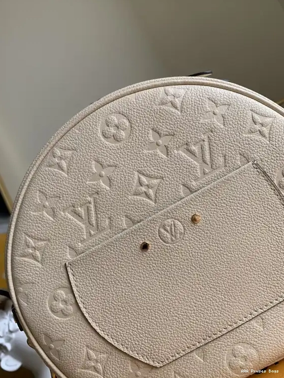 AAA Pruses Bags MM BOITE SOUPLE CHAPEAU VUITTON LOUIS 0620